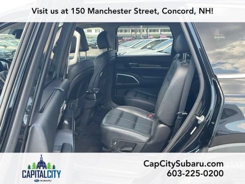 Used 2021 Kia Telluride EX w/ EX Premium Package AWD/4WD image 17