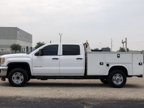 Used 2019 GMC Sierra 2500 2WD Crew Cab image 4