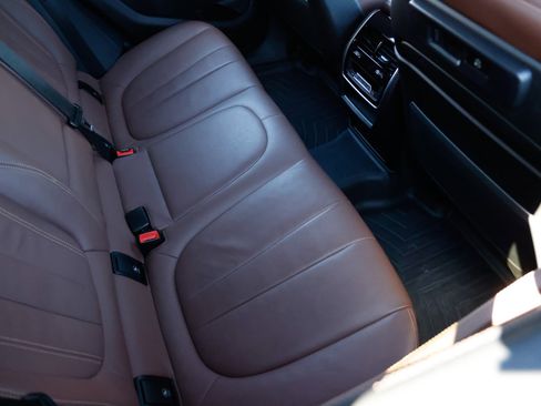 Used 2020 BMW X6 M50i image 14