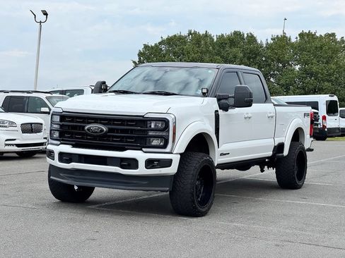 Used 2024 Ford F250 Lariat w/ Lariat Ultimate Package AWD/4WD image 2