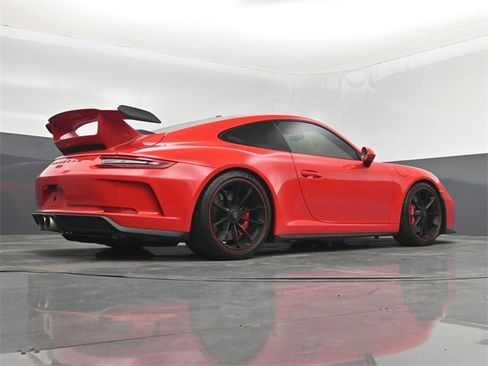 Used 2018 Porsche 911 GT3 image 44