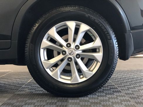 Used 2015 Nissan Rogue SV AWD/4WD image 19
