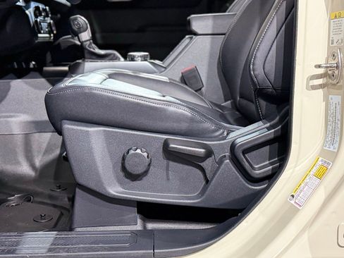 New 2026 Ford Bronco Badlands AWD/4WD image 37