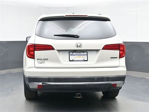 Used 2017 Honda Pilot Touring image 9