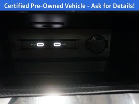 Certified 2025 Volkswagen Taos SE image 19