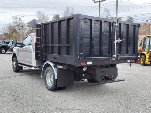 Certified 2020 Ford F350 Lariat w/ Lariat Value Package image 7