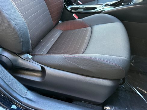 Used 2025 Toyota Corolla SE image 22