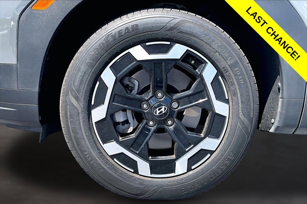 Used 2025 Hyundai Santa Fe SEL AWD/4WD image 9