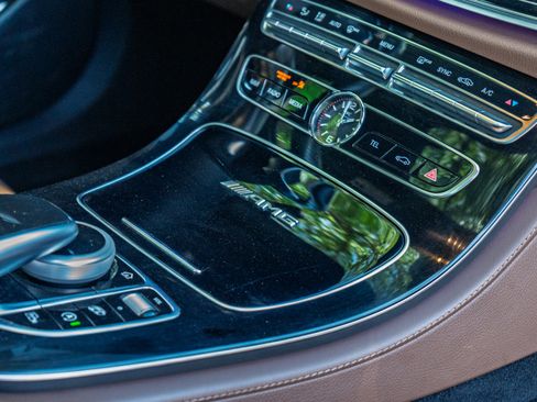 Used 2018 Mercedes-Benz E 63 AMG S image 47