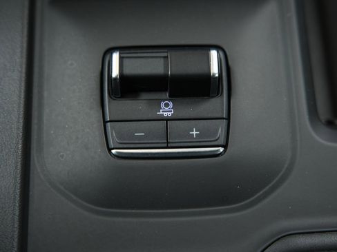 Used 2024 GMC Sierra 2500 Denali w/ Denali Reserve Package image 37