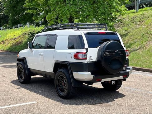 Used 2014 Toyota FJ Cruiser 4WD w/ Convenience Package image 24