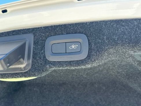 Used 2020 Volvo S60 T6 Momentum AWD/4WD image 35