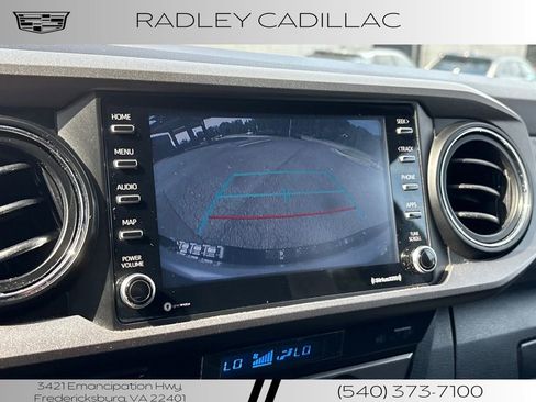 Used 2022 Toyota Tacoma TRD Off-Road image 19