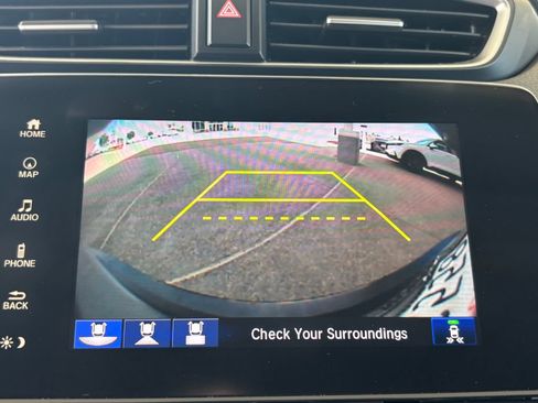 Used 2020 Honda CR-V Touring image 38