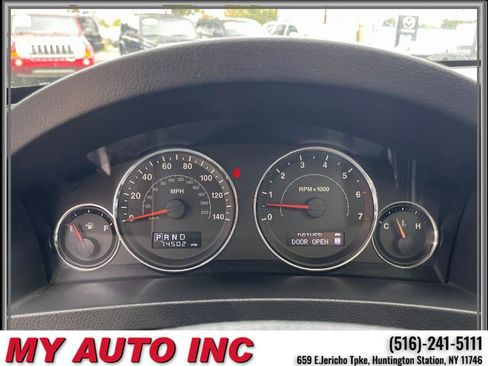 Used 2010 Jeep Grand Cherokee Laredo image 17