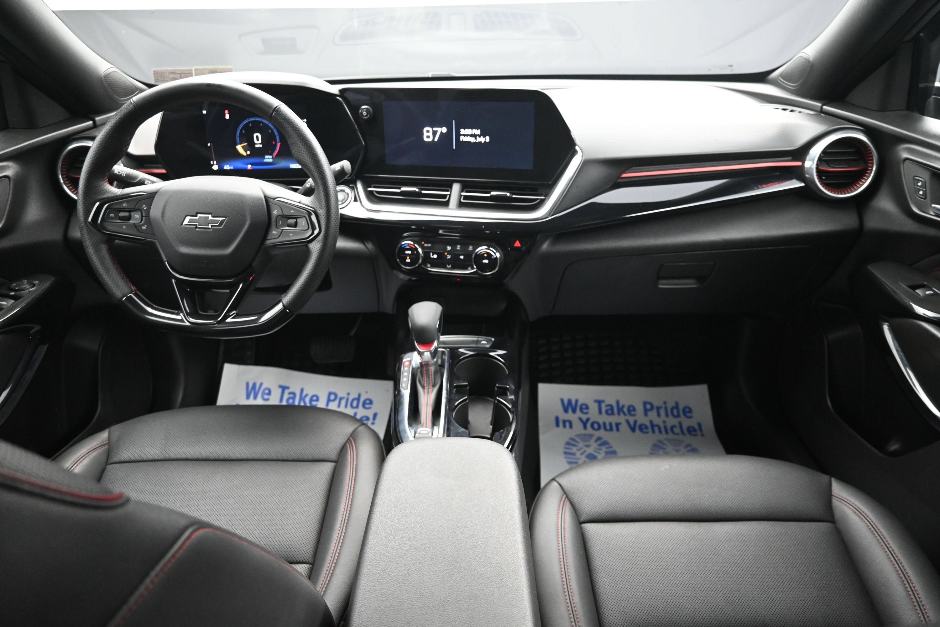 Used 2025 Chevrolet Trax RS w/ Driver Confidence Package FWD image 22