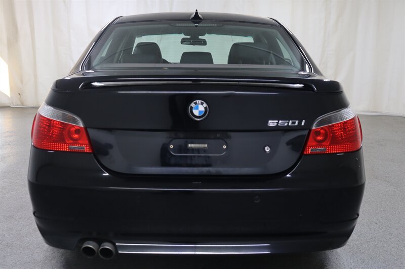 Used 2006 BMW 550i Sedan RWD image 5