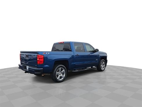Certified 2018 Chevrolet Silverado 1500 LT w/ Texas Edition image 8