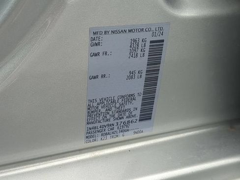 Used 2024 Nissan Altima 2.5 SV FWD image 36