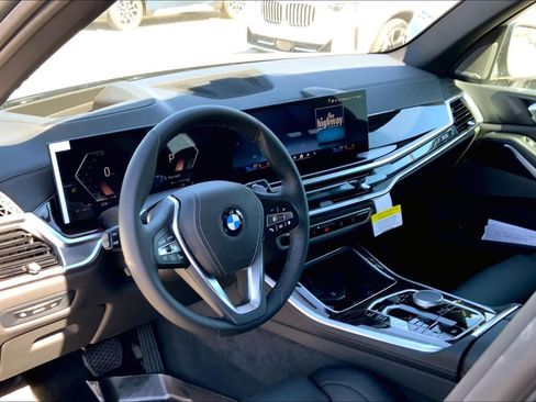 New 2026 BMW X5 xDrive40i w/ Premium Package image 8