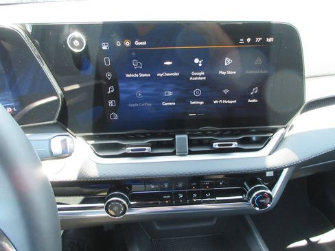 New 2026 Chevrolet Equinox LT w/ Safety and Technology Package FWD image 28