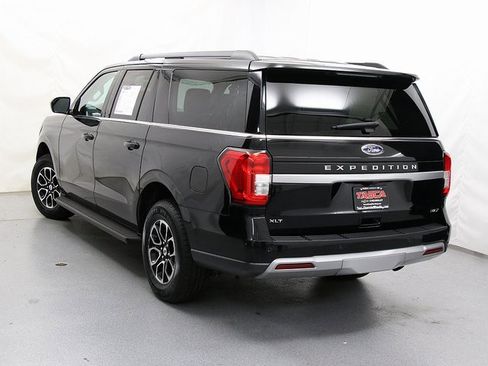 Used 2024 Ford Expedition Max XLT image 8