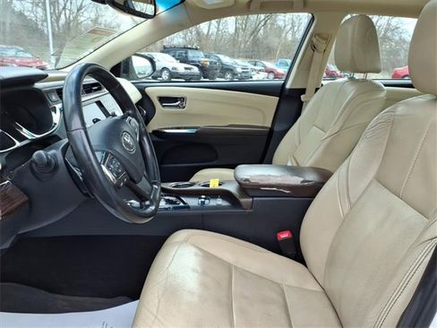Used 2013 Toyota Avalon Limited image 14