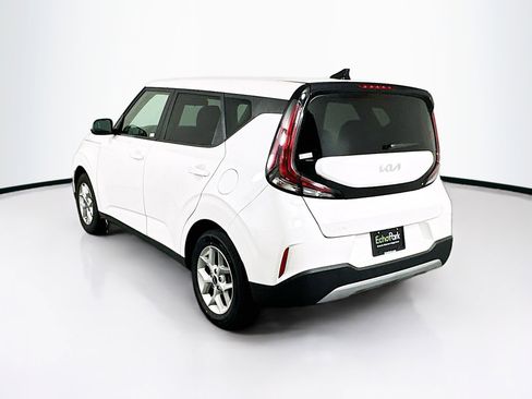 Used 2025 Kia Soul LX w/ LX Technology Package image 5