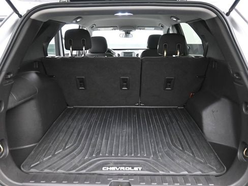 Used 2020 Chevrolet Equinox LS w/ LS Convenience Package image 23