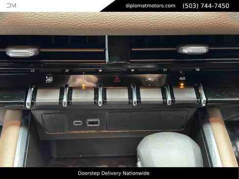 Used 2023 GMC Canyon Denali image 35