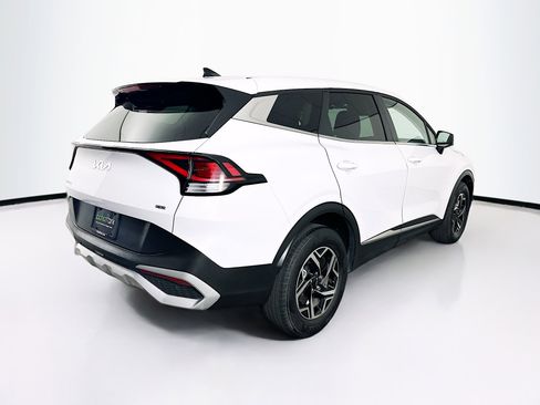 Used 2025 Kia Sportage LX image 9