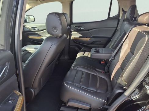 Used 2017 GMC Acadia Denali image 23