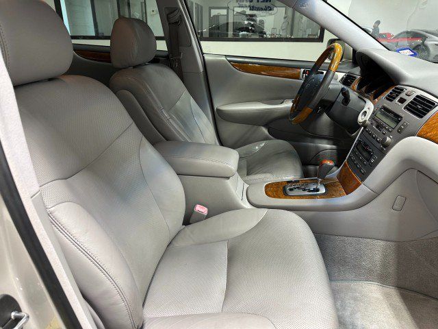 Used 2006 Lexus ES 330 w/ Preferred Accessory Pkg FWD image 13