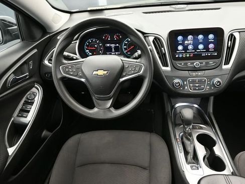 Used 2025 Chevrolet Malibu LT FWD image 27