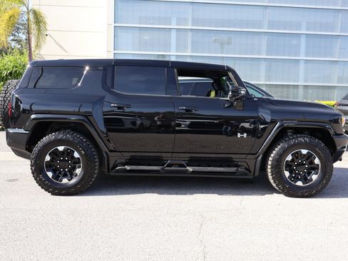 Used 2024 GMC Hummer EV 3X w/ Extreme Off-Road Package image 10