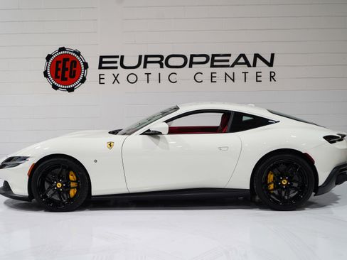 Used 2024 Ferrari Roma RWD image 7