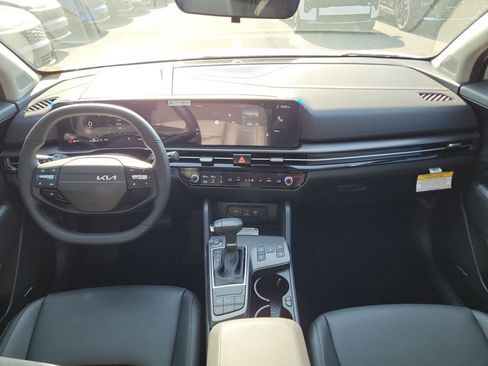 New 2026 Kia Sportage SX FWD image 18
