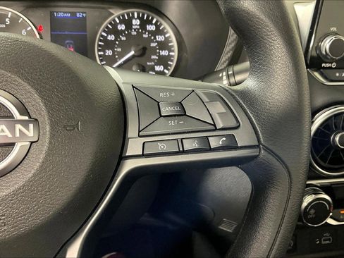 Used 2025 Nissan Sentra S FWD image 11