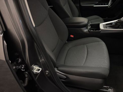 Used 2024 Toyota RAV4 XLE image 22