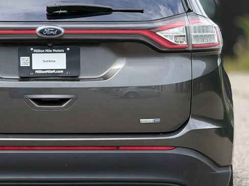 Used 2017 Ford Edge SE AWD/4WD image 14
