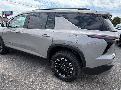 New 2026 Chevrolet Traverse Z71 w/ Enhanced Driving Package AWD/4WD image 7