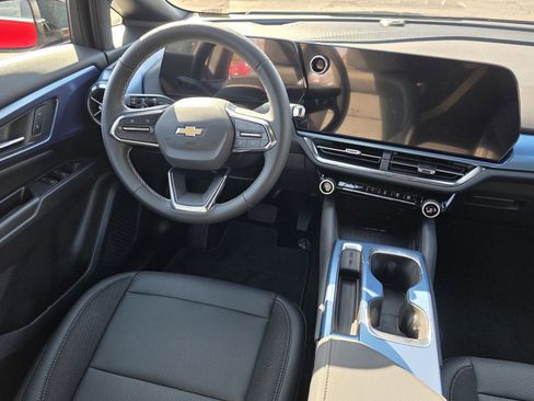 New 2026 Chevrolet Equinox EV LT w/ LPO, Blackout Package image 19