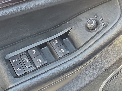 Used 2021 Jeep Grand Cherokee L Laredo image 15