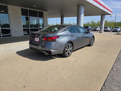 Used 2022 Nissan Altima 2.5 SR FWD image 4