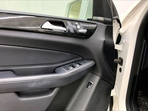 Used 2018 Mercedes-Benz GLE 350 4MATIC image 36