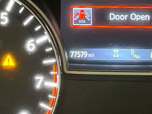 Used 2016 Nissan Altima 2.5 SL w/ 2.5 Technology Package image 12