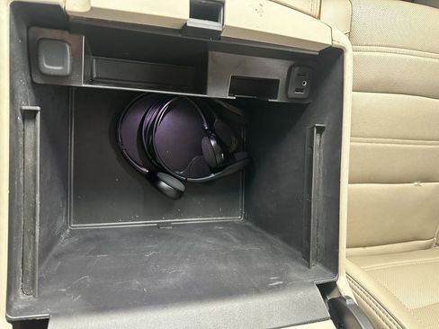 Used 2017 GMC Yukon Denali w/ Open Road Package image 34