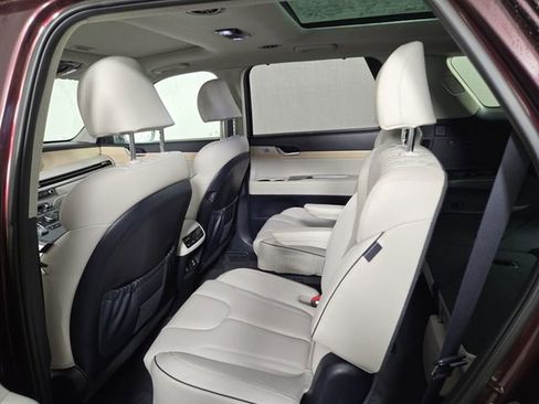 Used 2023 Hyundai Palisade Limited image 14
