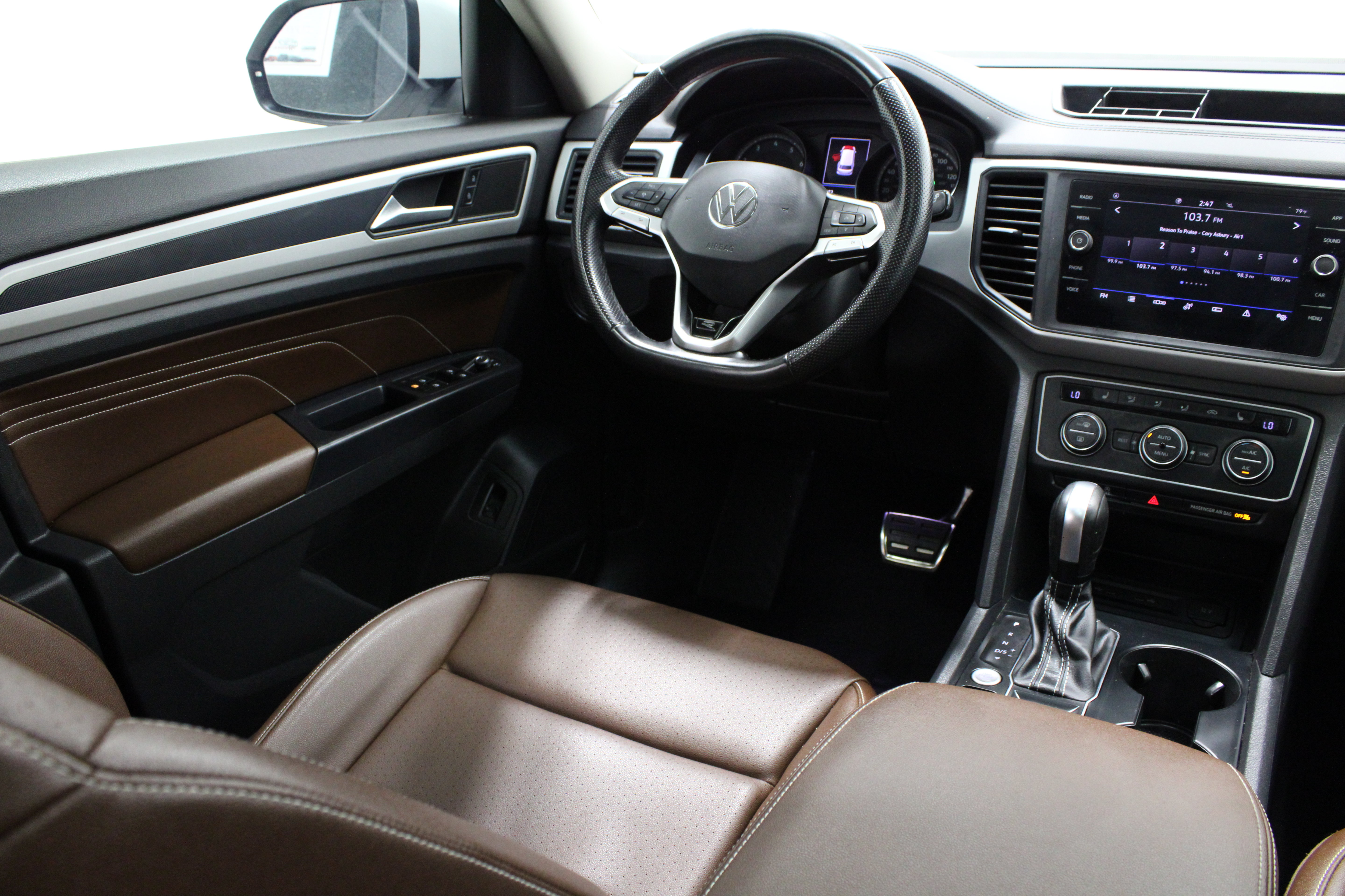 Used 2021 Volkswagen Atlas SE w/ Panoramic Sunroof Package FWD image 33
