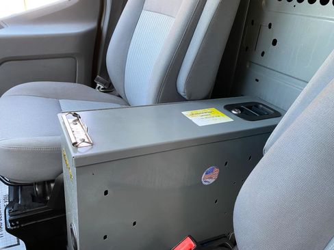 Used 2018 Ford Transit 150 130 Low Roof image 41